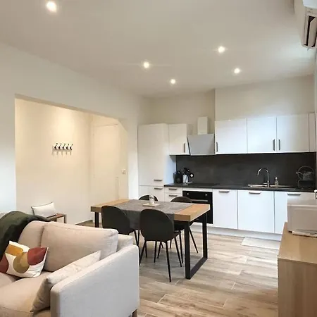 Le Bruna: 4 Prs, Clim, 10 Min Plages Apartament