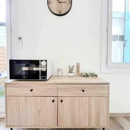 Le Bruna: 4 Prs, Clim, 10 Min Plages Apartament